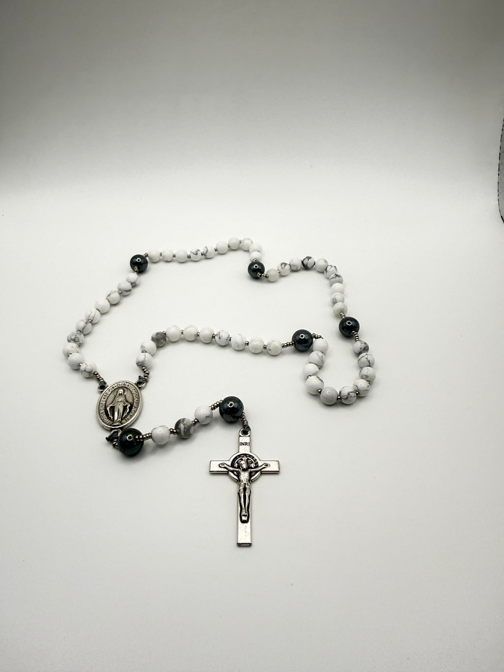 White Howlite & Hematite (Medium)